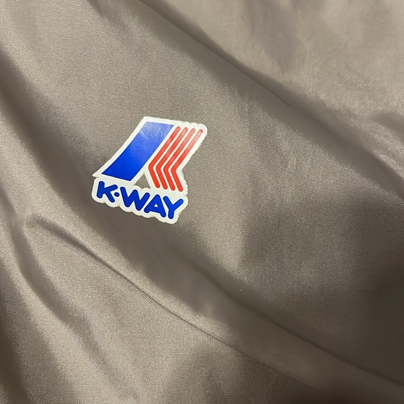 Size 4Y Kway raincoat gray lightweight  jacket - Picture 2 of 4